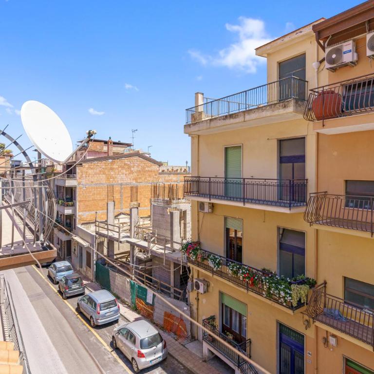 Charming apartment with a large terrace just a few minutes' walk from the beach and the downtawn at 15 minutes from Taormina - Appartamento con 1 Camera da Letto e Terrazza - 23