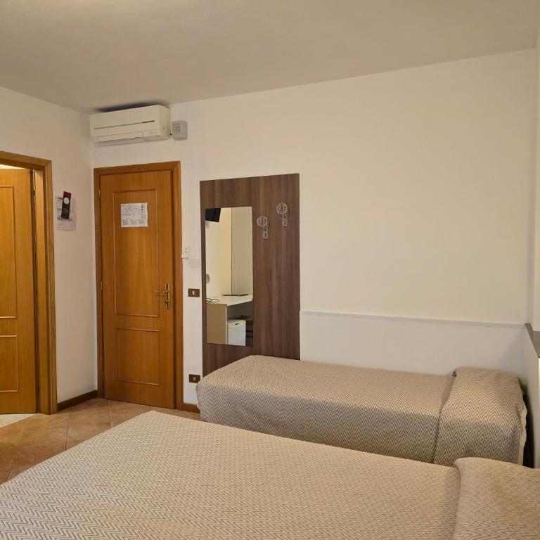 Hotel Pace - Double Room - 2