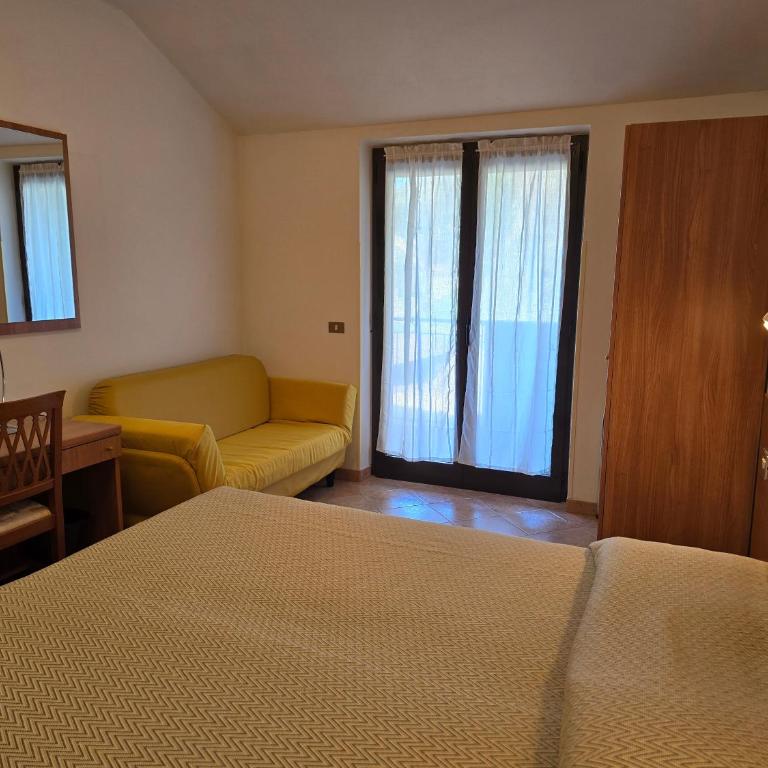 Hotel Pace - Double or Twin Room with Balcony - 4