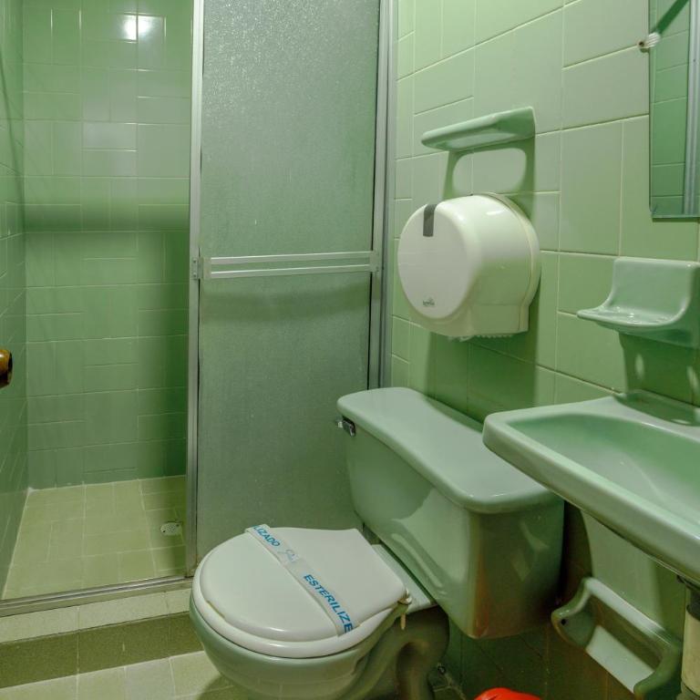 Hospedaje Don Fermin - Habitación Individual con baño privado - 4