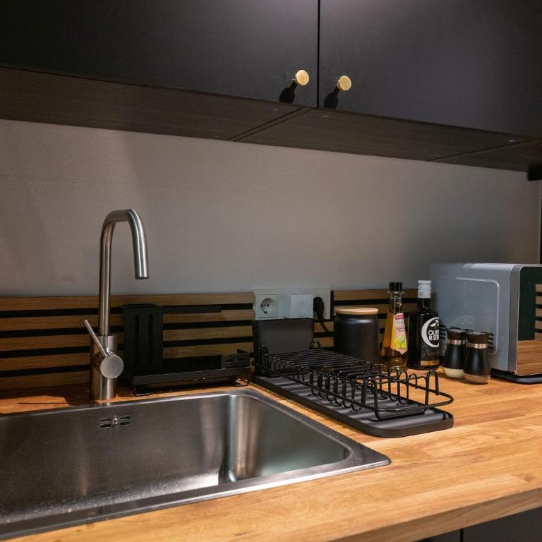 Munich Large Apartment 155 qm with 4 Bedrooms top located 1 to 12 guests - Four-Bedroom Apartment - 19