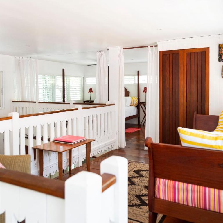 Plantation House - why stay elsewhere - Two-Bedroom Loft Apartment - 6