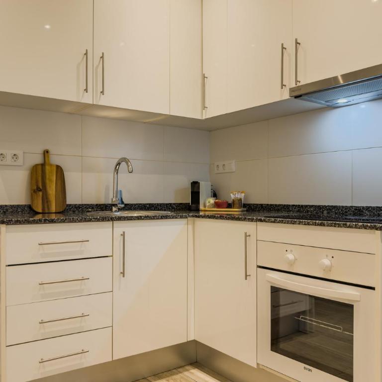 Novus Homes Barcelona Santa Eulalia - Apartamento de 3 dormitorios - 13