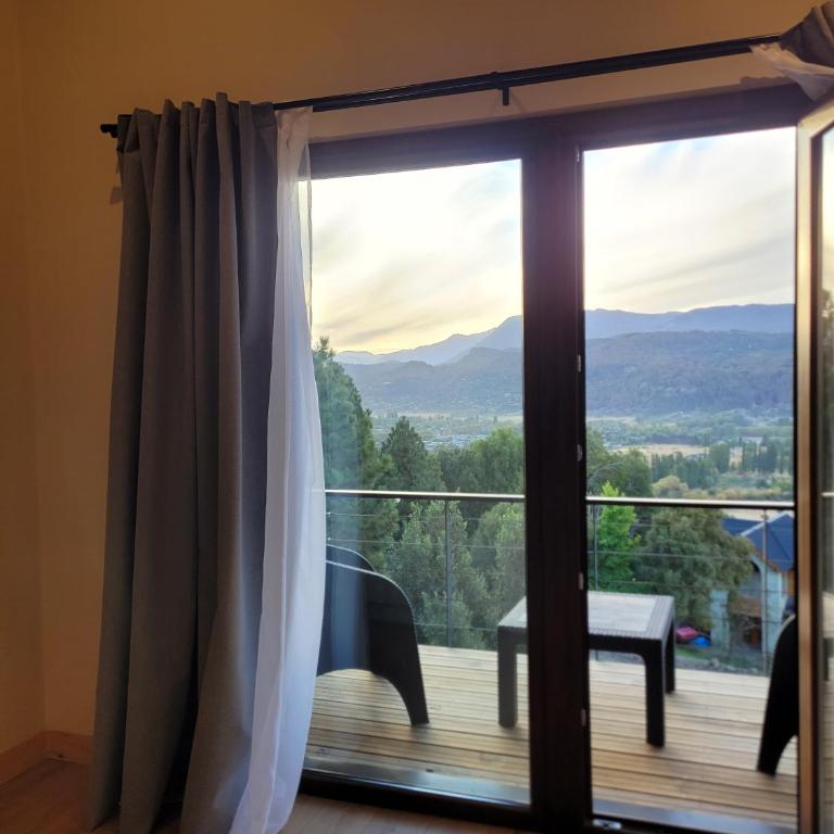 Ailen de los Andes Deluxe - Three-Bedroom Chalet - 23