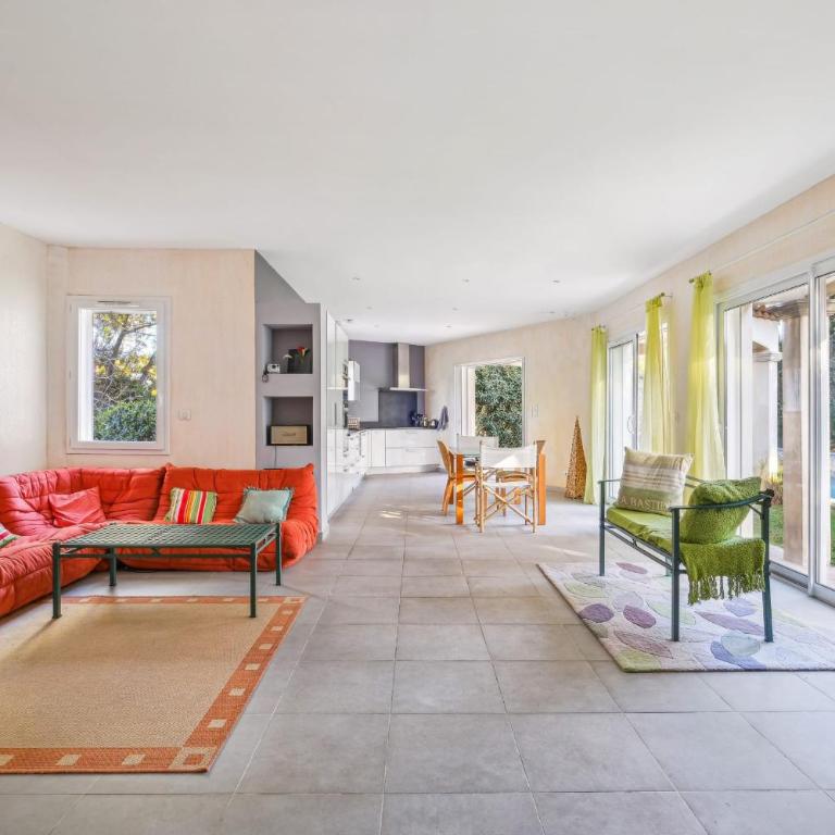 Havre de Paix avec Piscine Privée - Vacation Home - 5