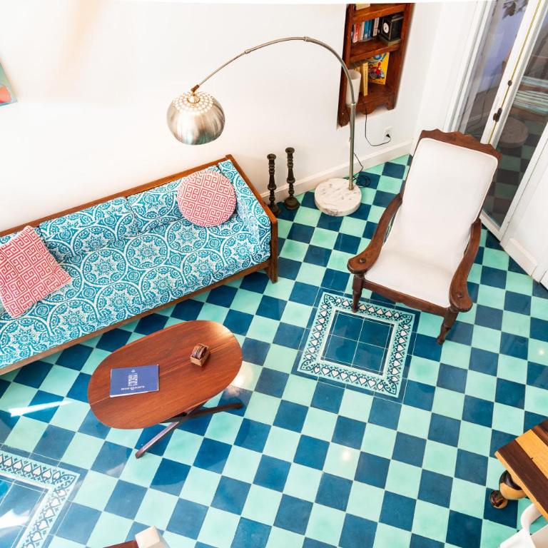 Plantation House - why stay elsewhere - Two-Bedroom Loft Apartment - 17