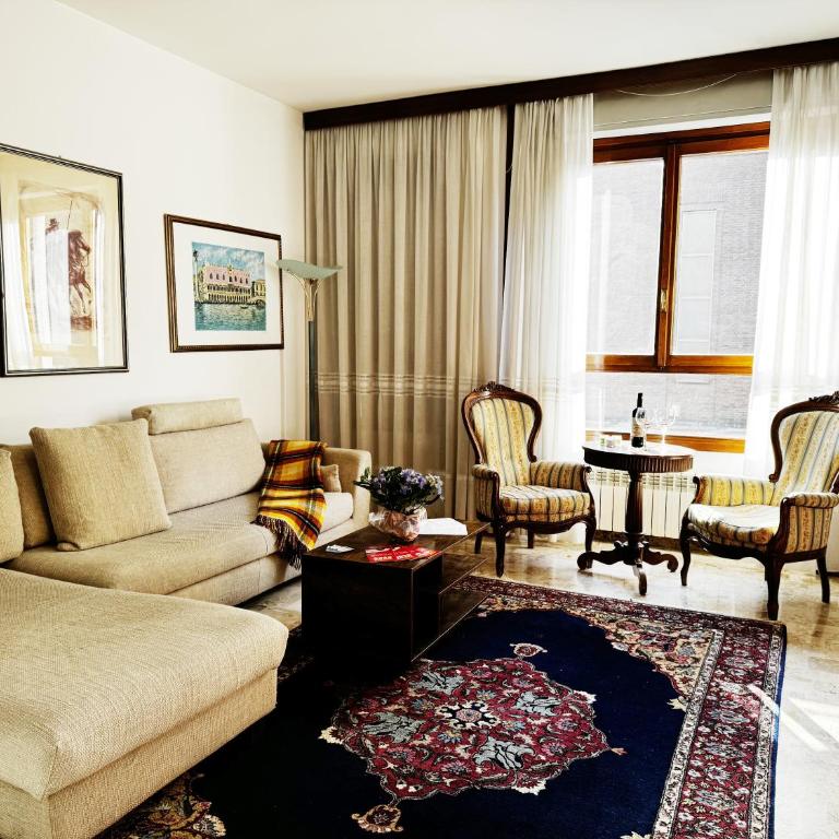 Casa Kolbe 8 , Milano centro M4 - Appartamento con Vista e Balcone - 3