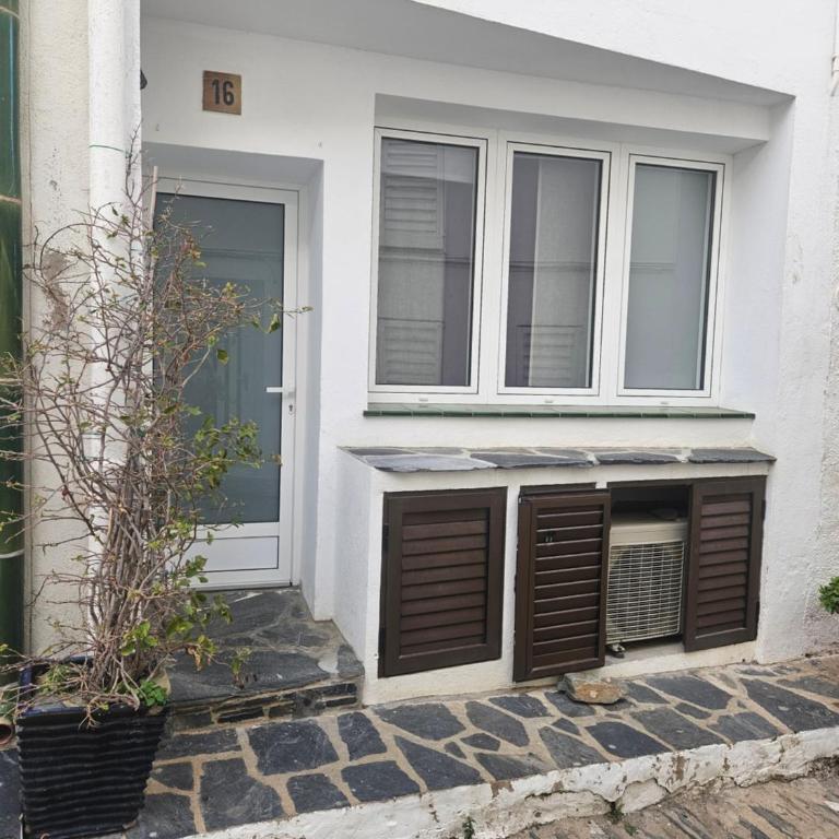 Apartament Boutique Sota Campanar a Cadaqués - Apartamento - 2 niveles - 5