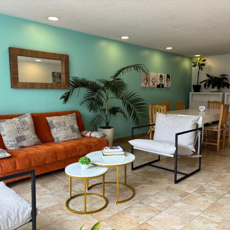 Condesa, Depto 2 recamaras. - Two-Bedroom Apartment - 1