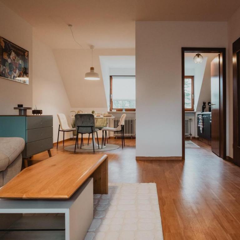 Zentral, Loggia, TG-Platz - Appartamento con 1 Camera da Letto - 1
