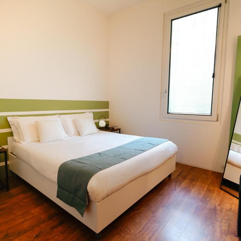 Entire Industrial Flat Venice with Patio - Free Parking - Appartamento con 1 Camera da Letto - 2