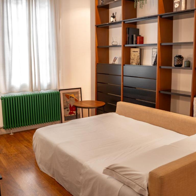 Entire Industrial Flat Venice with Patio - Free Parking - Appartamento con 1 Camera da Letto - 7