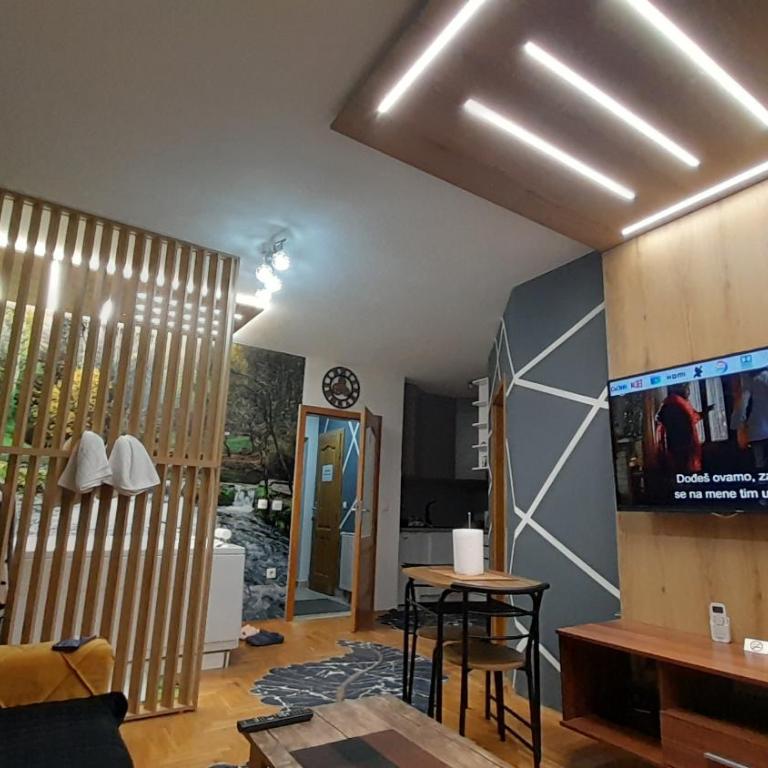 JACUZZI for RELAX - HOLLYWOOD Apartment, STUP, Sarajevo - Deluxe Apartment - 33