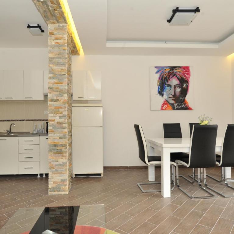 Apartments Darija - Two-Bedroom Apartment - 9