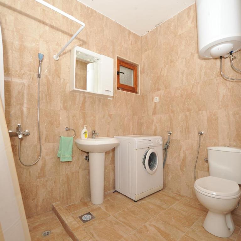Apartments Darija - Two-Bedroom Apartment - 12