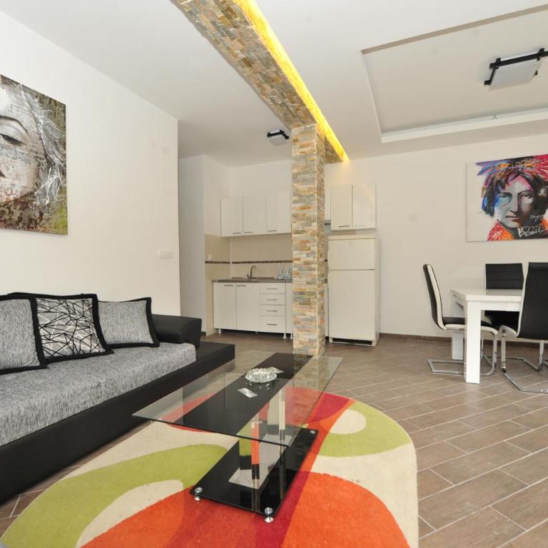 Apartments Darija - Two-Bedroom Apartment - 13