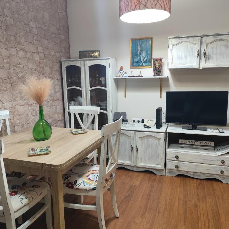 Apartamento Entre el Falla y la Caleta - Apartamento de 2 dormitorios - 5