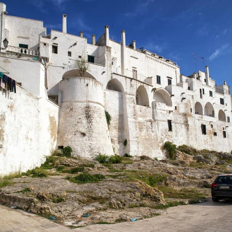 Country House in Ostuni near Rosa Marina Beach - Casa Vacanze con 4 Camere da Letto - 30