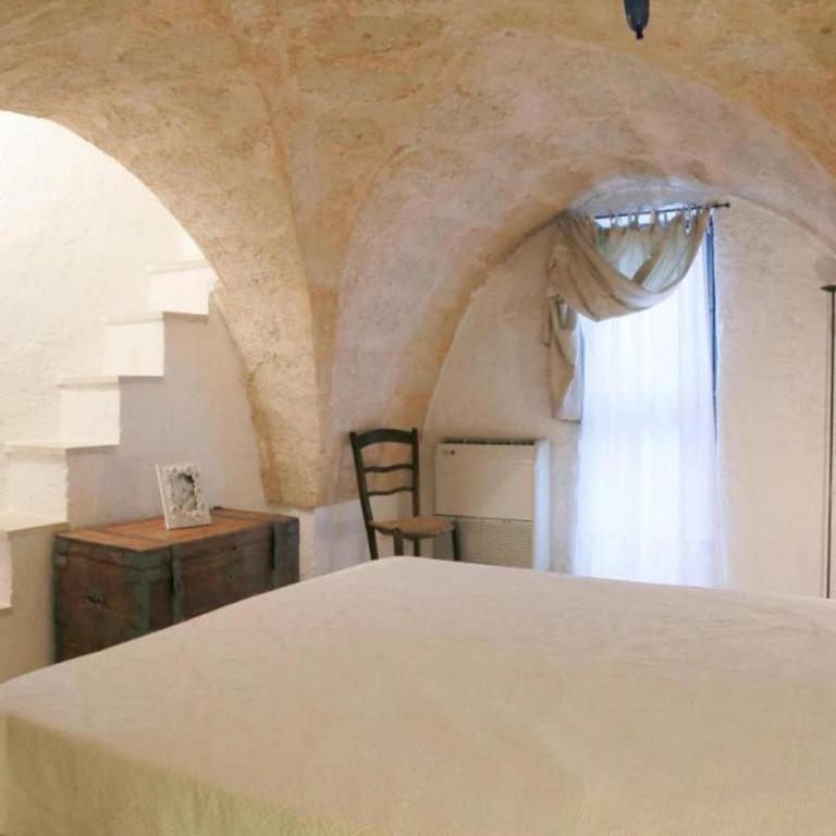 Country House in Ostuni near Rosa Marina Beach - Casa Vacanze con 4 Camere da Letto - 23