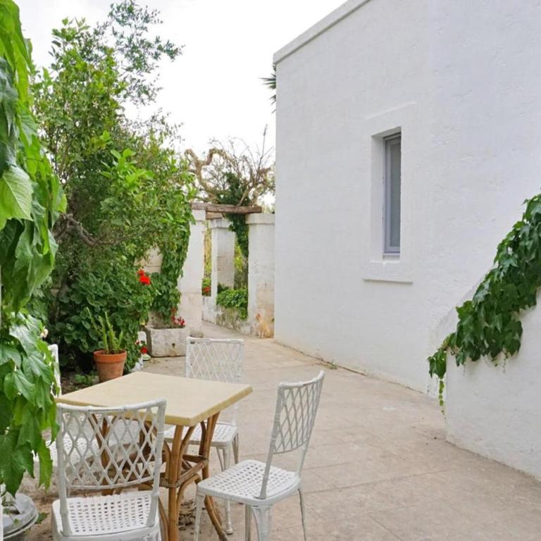 Country House in Ostuni near Rosa Marina Beach - Casa Vacanze con 4 Camere da Letto - 7