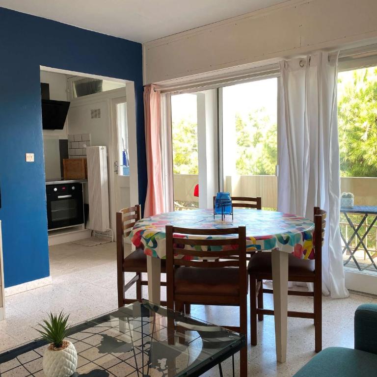 Appartement T2 confortable avec Wifi, loggia spacieuse, garage à Balaruc-les-Bains - FR-1-553-289 - Appartement - 2