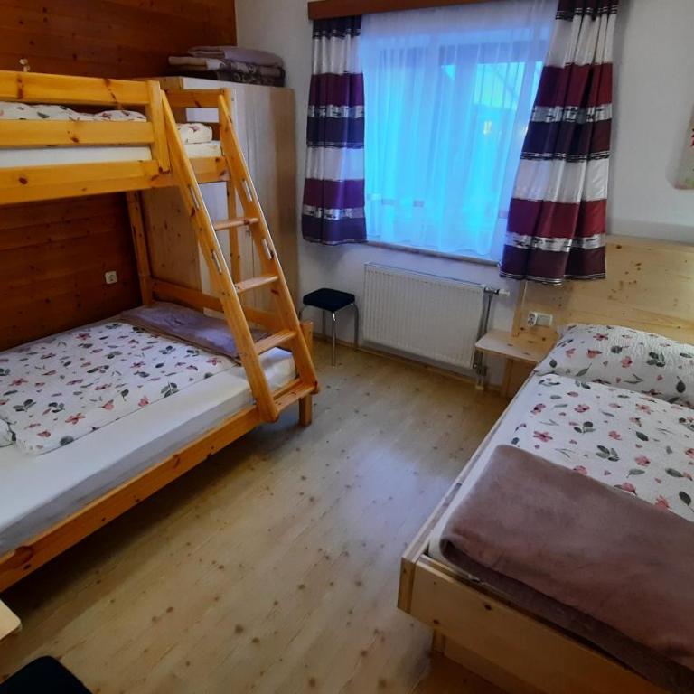 Ferienwohnung Gänser - Apartment mit 2 Schlafzimmern und Balkon - 7