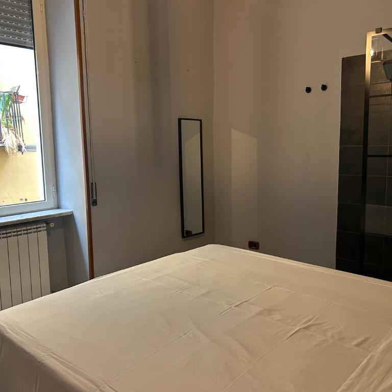 Peppe triple rooms Napoli centro - Appartamento con 3 Camere da Letto - 11