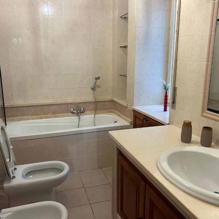 Peppe triple rooms Napoli centro - Appartamento con 3 Camere da Letto - 5