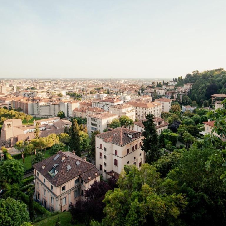 Viale Vittorio alla funicolare città alta - Appartamento Monolocale - 7