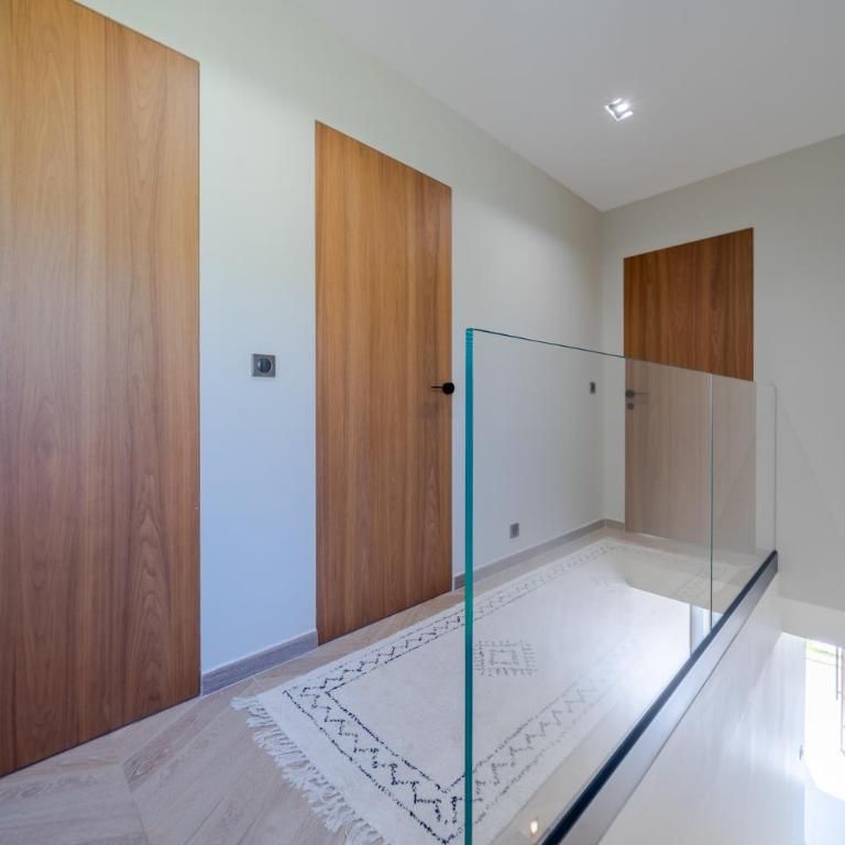 Villa Moderne avec Piscine Privée - Proche de Nice - Villa 3 Chambres - 31