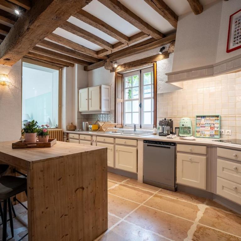 Le Clos des Moriers 2 hours from Paris-Piscine-12 pers - Villa - 50