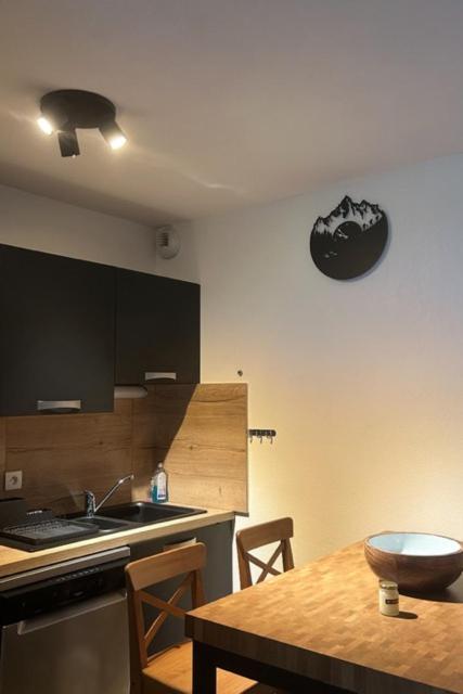 Appartement tt confort au coeur des montagnes vue sur les montagnes II Wifi - Appartement 2 Chambres - 46
