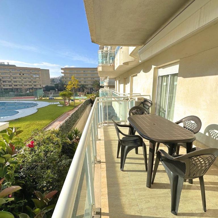 Apartamentos CH3 parking incluido - Apartamento de 2 dormitorios con vistas a la piscina - 22