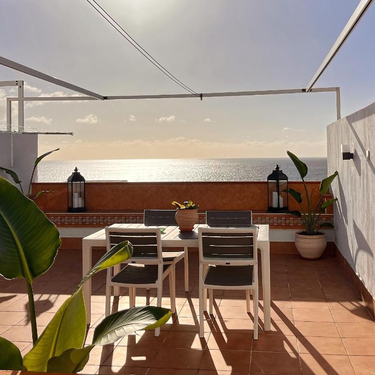 Sunset By The Sea - Modern Apartment with Ocean Views - Apartamento de 2 dormitorios - 1