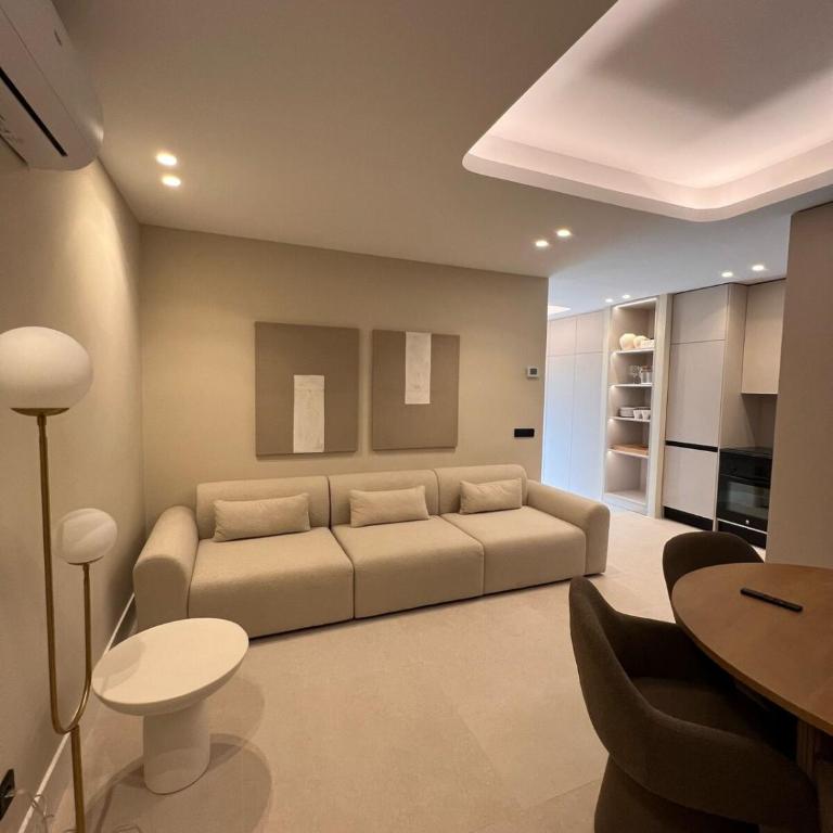 Deluxe apartment in Retiro - Three-Bedroom Apartment - 6