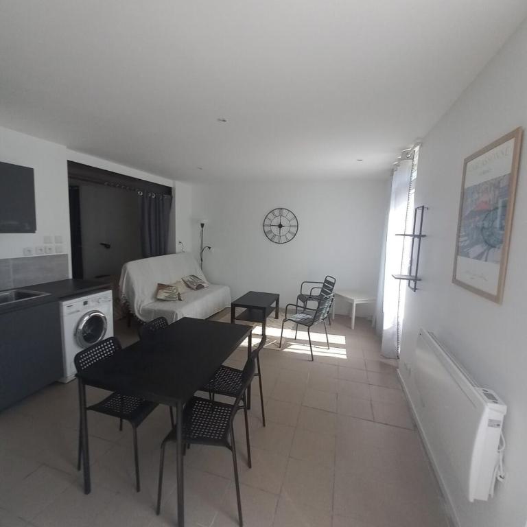 Large studio near medieval city - Apartment mit 1 Schlafzimmer - 2