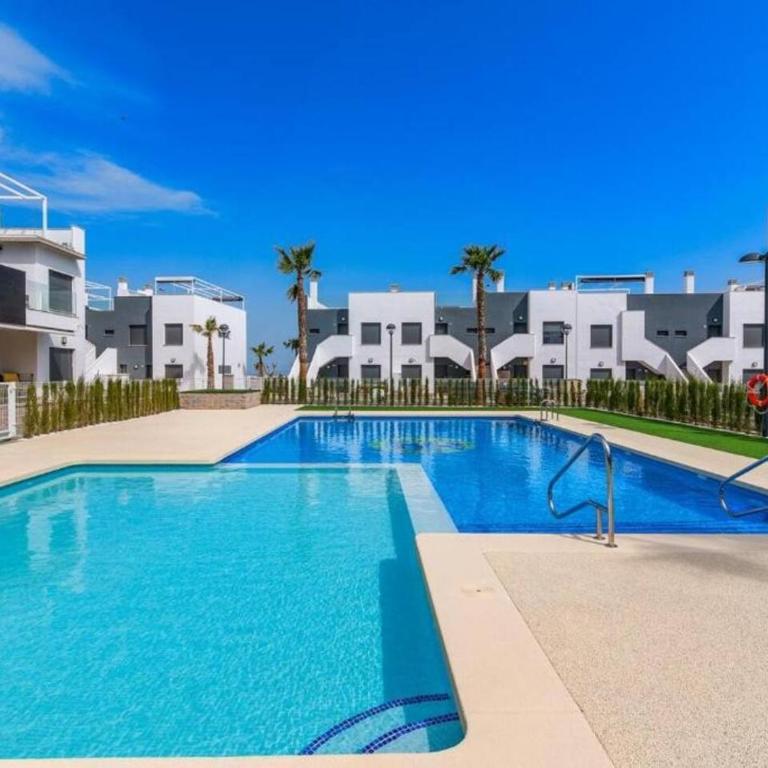 Pilar de la Horadada Casa Isabella 3 kamer app 2 badkamers 2 zwembaden dichtbij strand - Apartamento de 2 dormitorios - 1