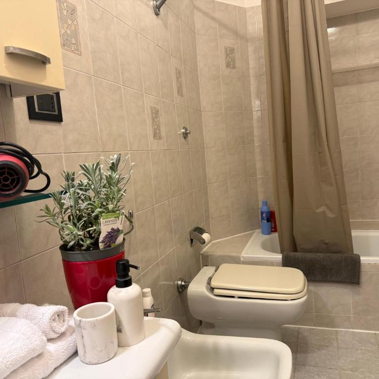 Vatican House - Two-Bedroom Apartment - 18