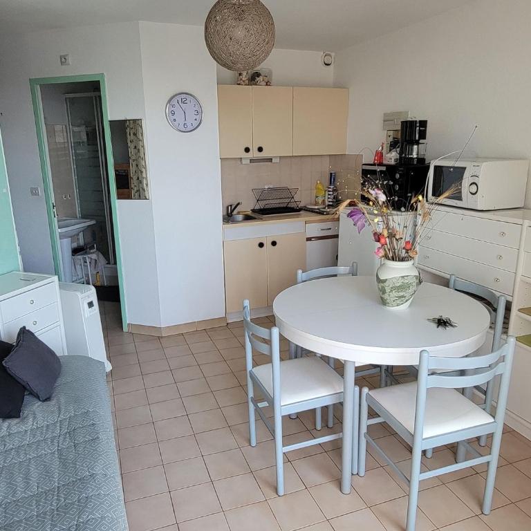 Studio centre port Valras - Apartment mit 1 Schlafzimmer - 4