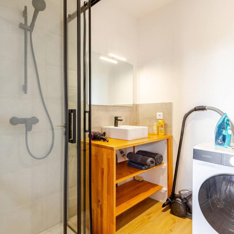 Le Briand - Centre Ville - Calme - Terrasse - Appartement 1 Chambre - 13