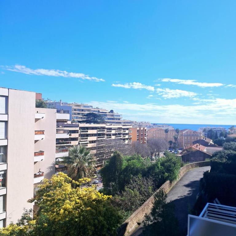 4 - Person Apartment with Sea View terrace - Appartement - Vue sur Mer - 2