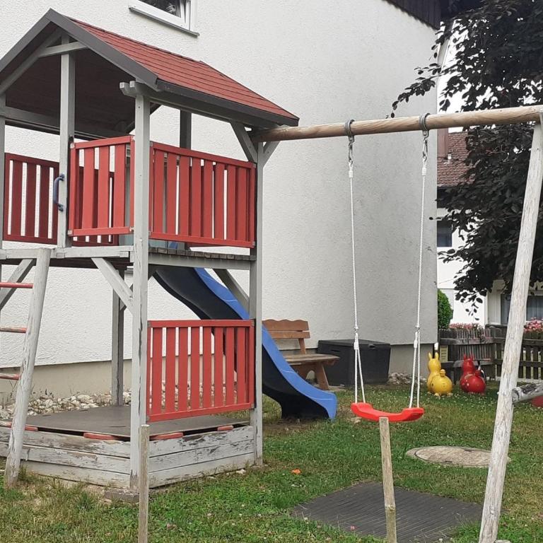 Chiemgau Comfort E2 Ferienwohnanlage Oberaudorf mit Sauna - Apartment - 15
