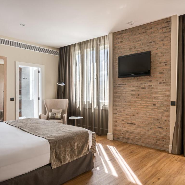 Catalonia Gran Vía Madrid - Habitación Doble Superior con terraza y jacuzzi® - 3