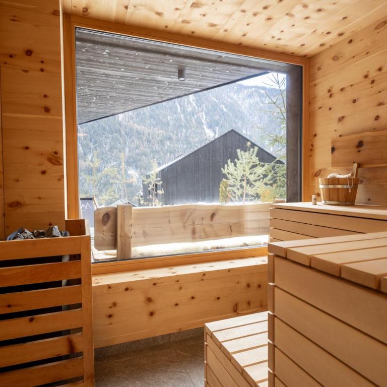 Amus Chalets Dolomites - Luxury Chalets South Tyrol - Two-floor Chalet with two bathrooms - 5