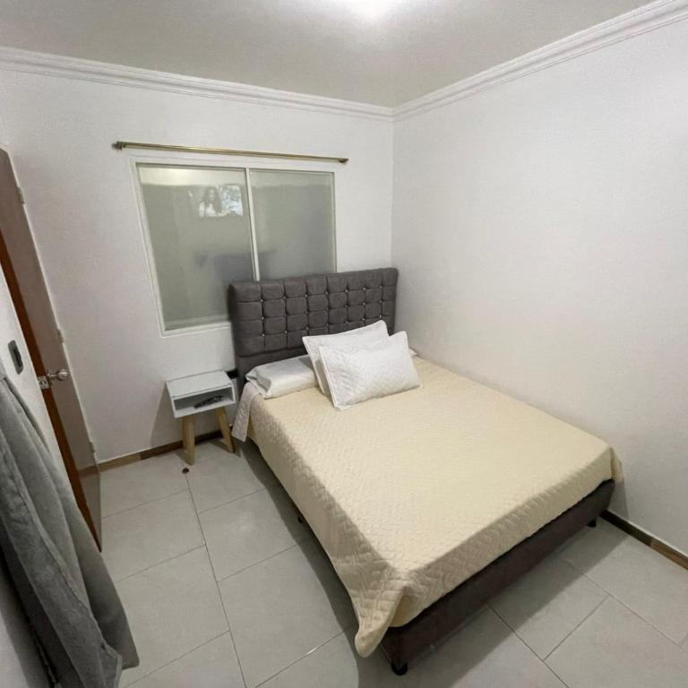 Apartamento independiente en casa familiar Fusagasugá - Apartamento de 2 dormitorios - 10
