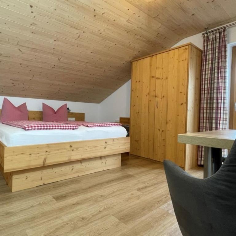 Ferienhof Hefele Ferienwohnung Breitenberg mit KönigsCard - Apartment - 10