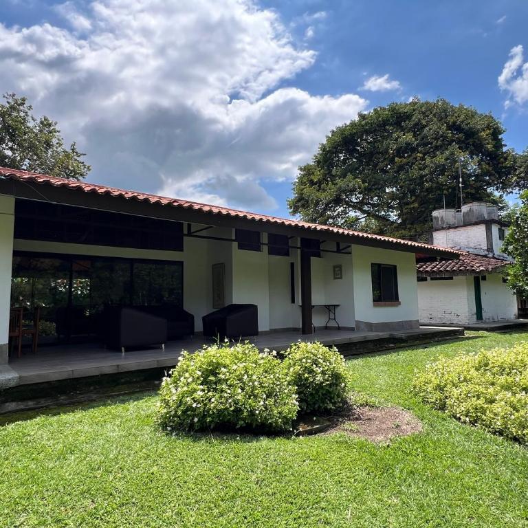 Finca Guadualito cerca al parque del café - Casa de 6 dormitorios - 1