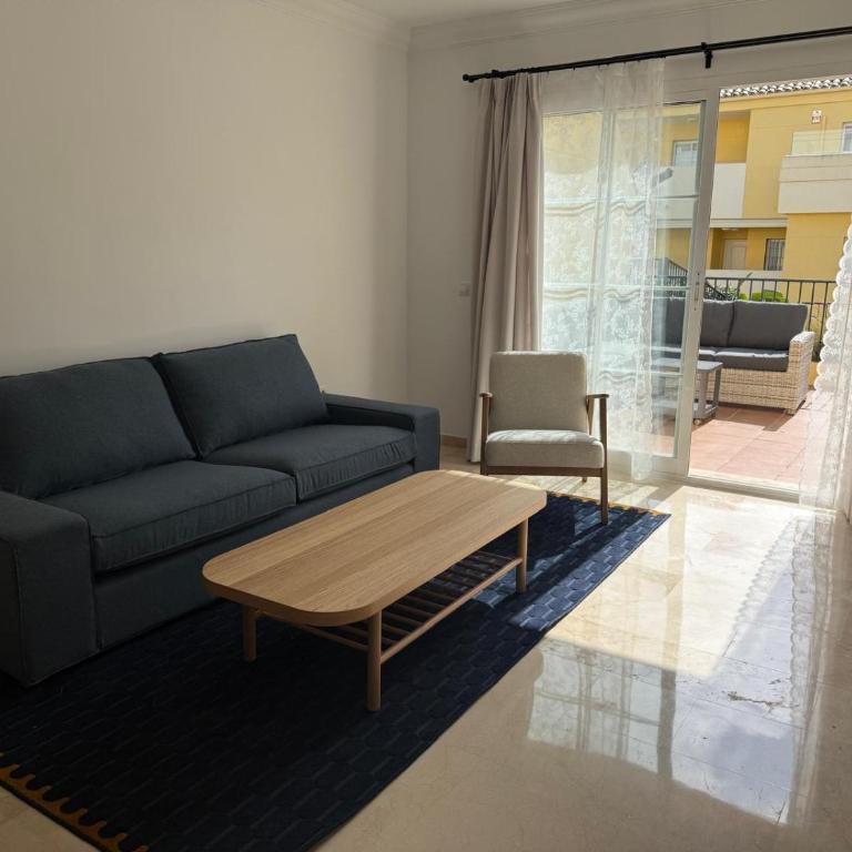 Residence TuAlto - Two-Bedroom Apartment - 11
