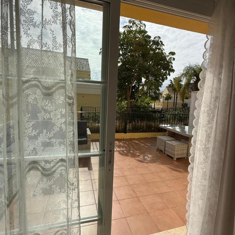 Residence TuAlto - Two-Bedroom Apartment - 13