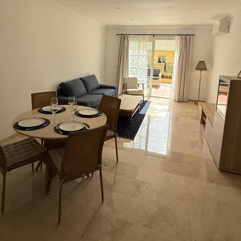 Residence TuAlto - Two-Bedroom Apartment - 6